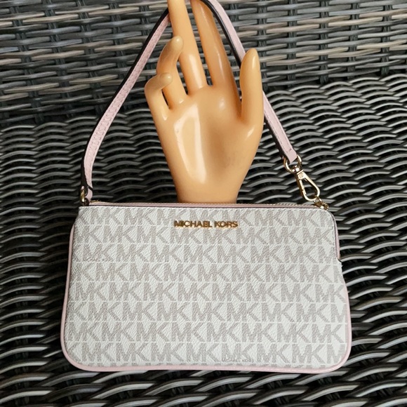 Michael Kors Jet Set Travel Large Top Zip Signature Wristlet Clutch - Picture 8 of 16